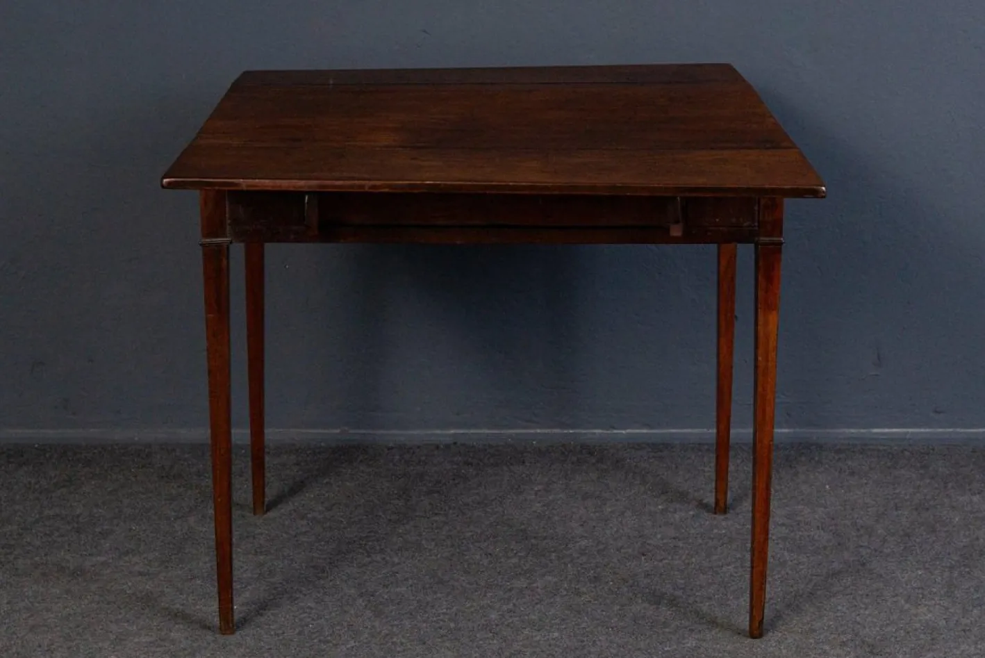 Biedermeier Spiel- oder Beistelltisch