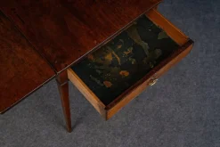 Biedermeier Spiel- oder Beistelltisch