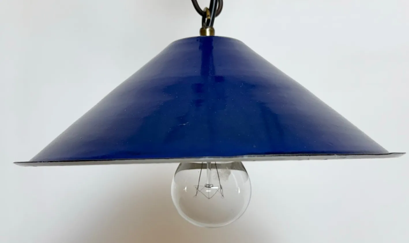 Blau emaillierte industrielle Fabriklampe, 1950er