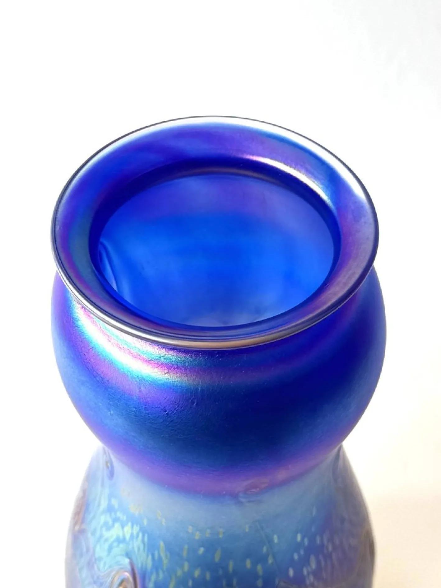 Blau schillernde Jugendstil Glasvase von Loetz