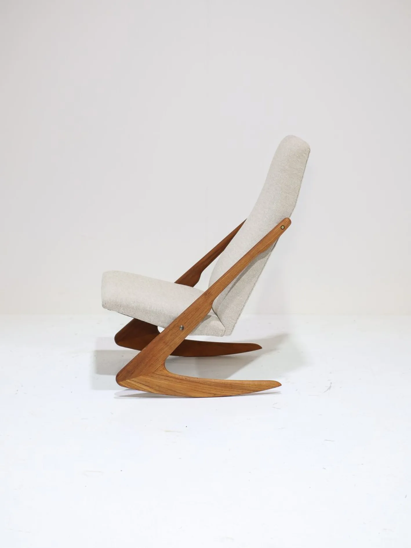 Boomerang Schaukelstuhl aus Teak, 1960er