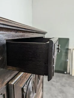 Brutalistisches Buffet im Stil von Dudouyt