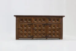 Brutalistisches spanisches Sideboard aus Holz, 1970er