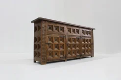 Brutalistisches spanisches Sideboard aus Holz, 1970er