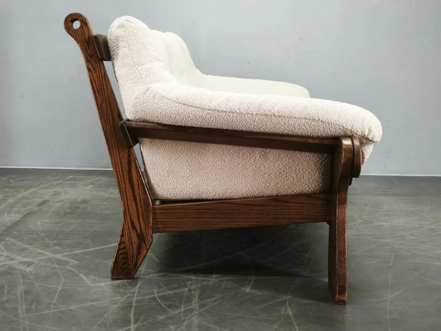 Brutalistisches tschechoslowakisches 3-Sitzer Sofa aus Eiche & Bouclé, 1970er