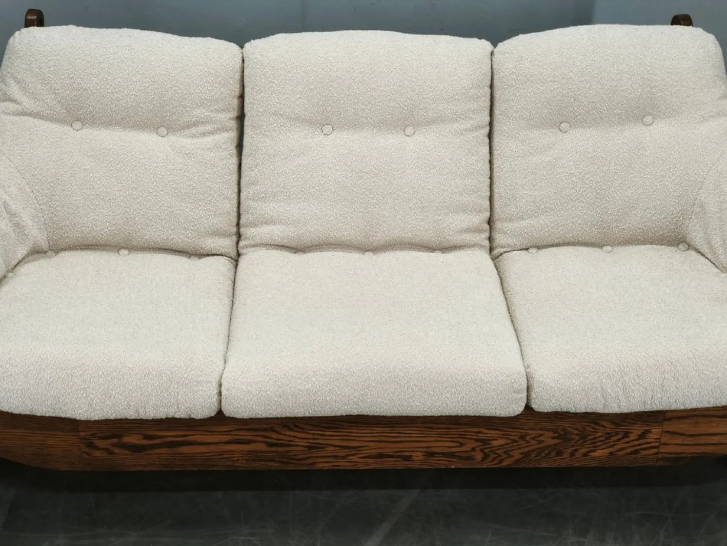 Brutalistisches tschechoslowakisches 3-Sitzer Sofa aus Eiche & Bouclé, 1970er