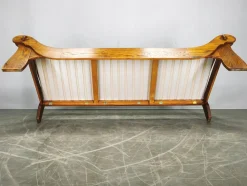 Brutalistisches tschechoslowakisches 3-Sitzer Sofa aus Eiche & Bouclé, 1970er