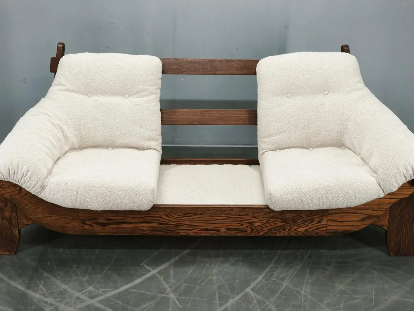 Brutalistisches tschechoslowakisches 3-Sitzer Sofa aus Eiche & Bouclé, 1970er