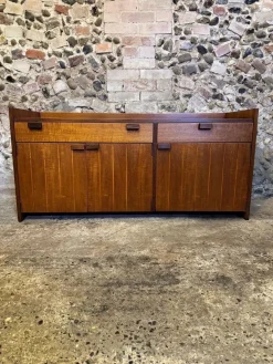 Brutalistisches Vintage Sideboard aus Teak von Meredew, 1960er