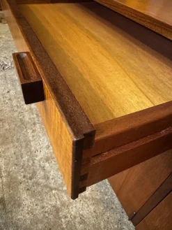 Brutalistisches Vintage Sideboard aus Teak von Meredew, 1960er