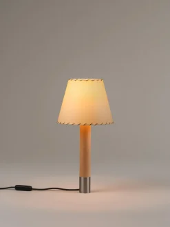 Básica M1 Tischlampe aus Nickel & Beige von Santiago Roqueta für Santa & Cole