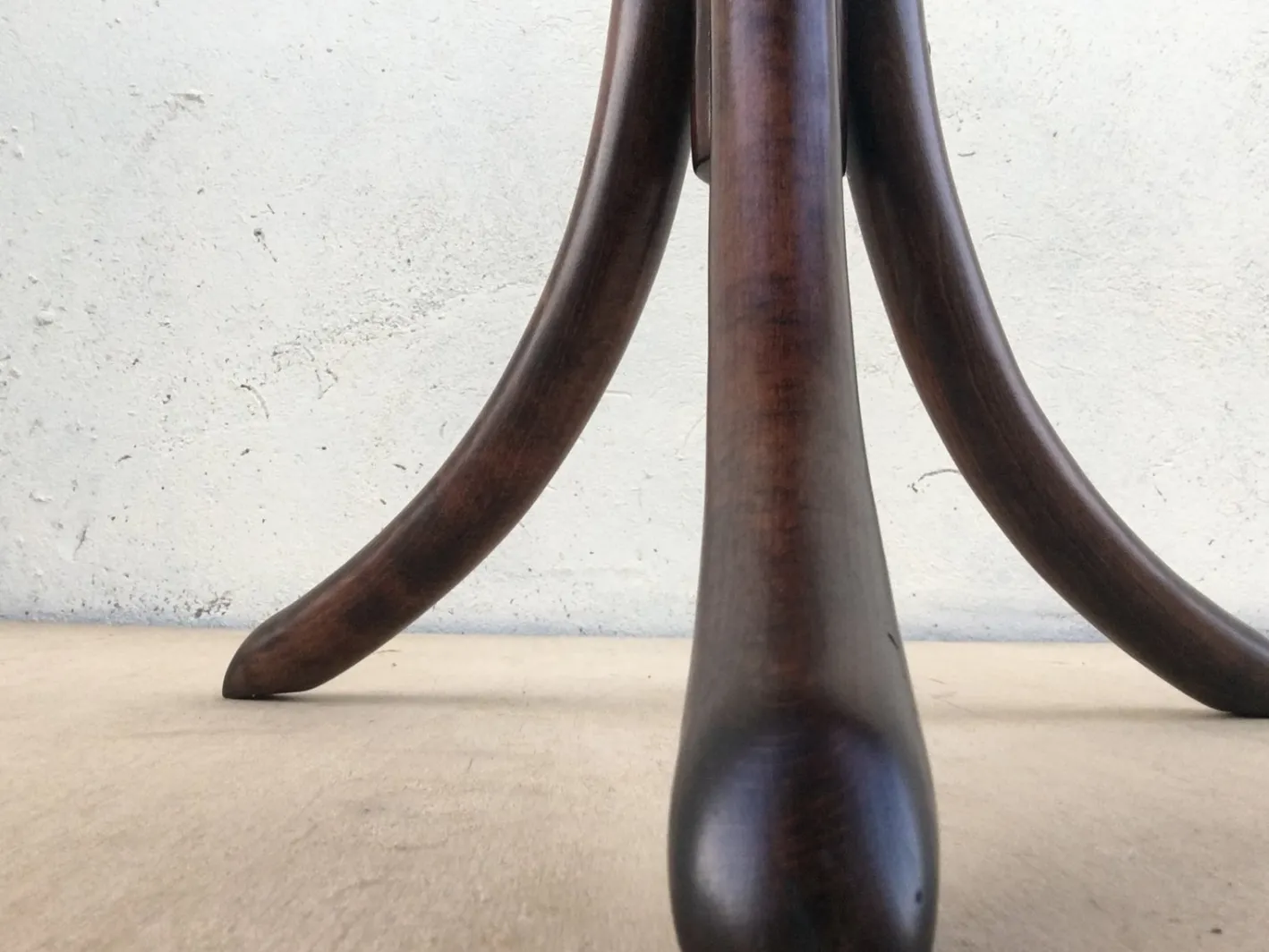 Bugholz Blumenbeet von Thonet, 1940er