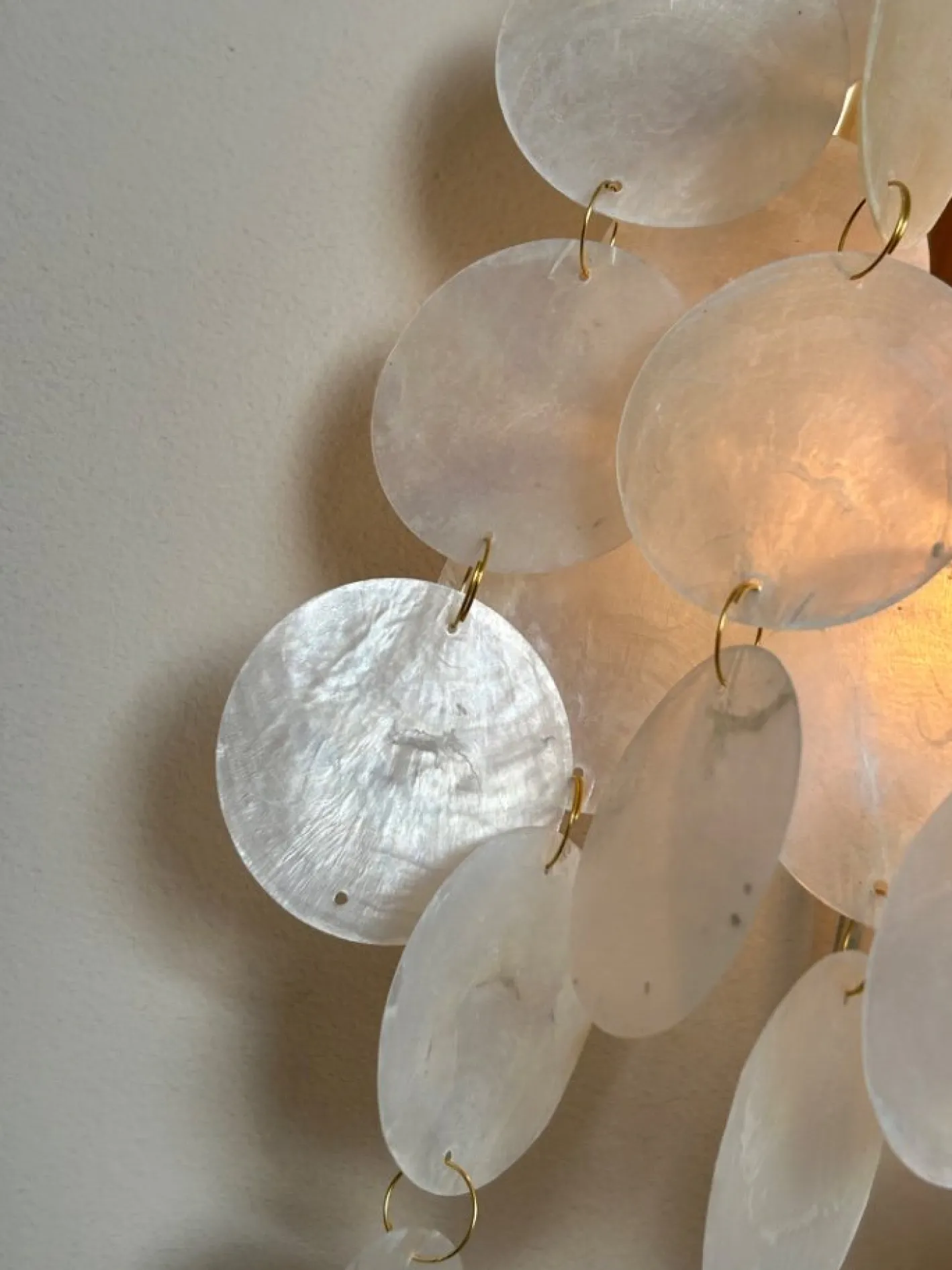 Capiz Shell Wandlampe, 2019