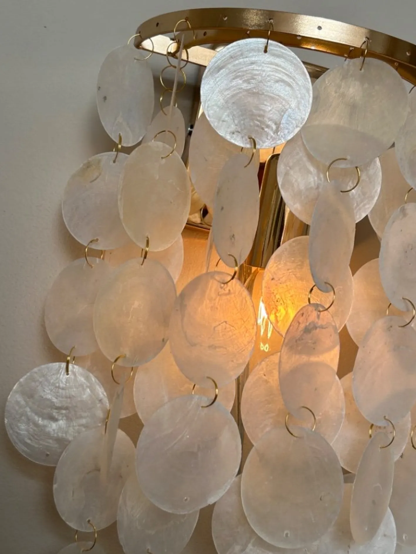 Capiz Shell Wandlampe, 2019