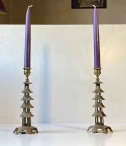 Chinesische Messing Pagoda Kerzenhalter, 2er Set