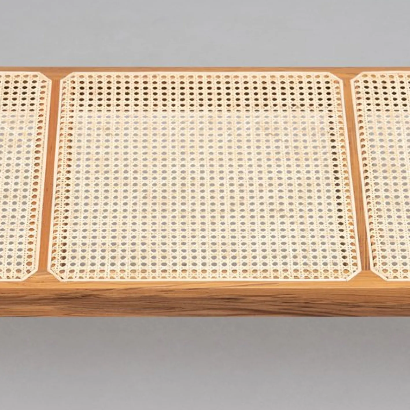 057 Civil Bank aus Holz & Gewebtem Wiener Rohrgeflecht von Pierre Jeanneret für Cassina
