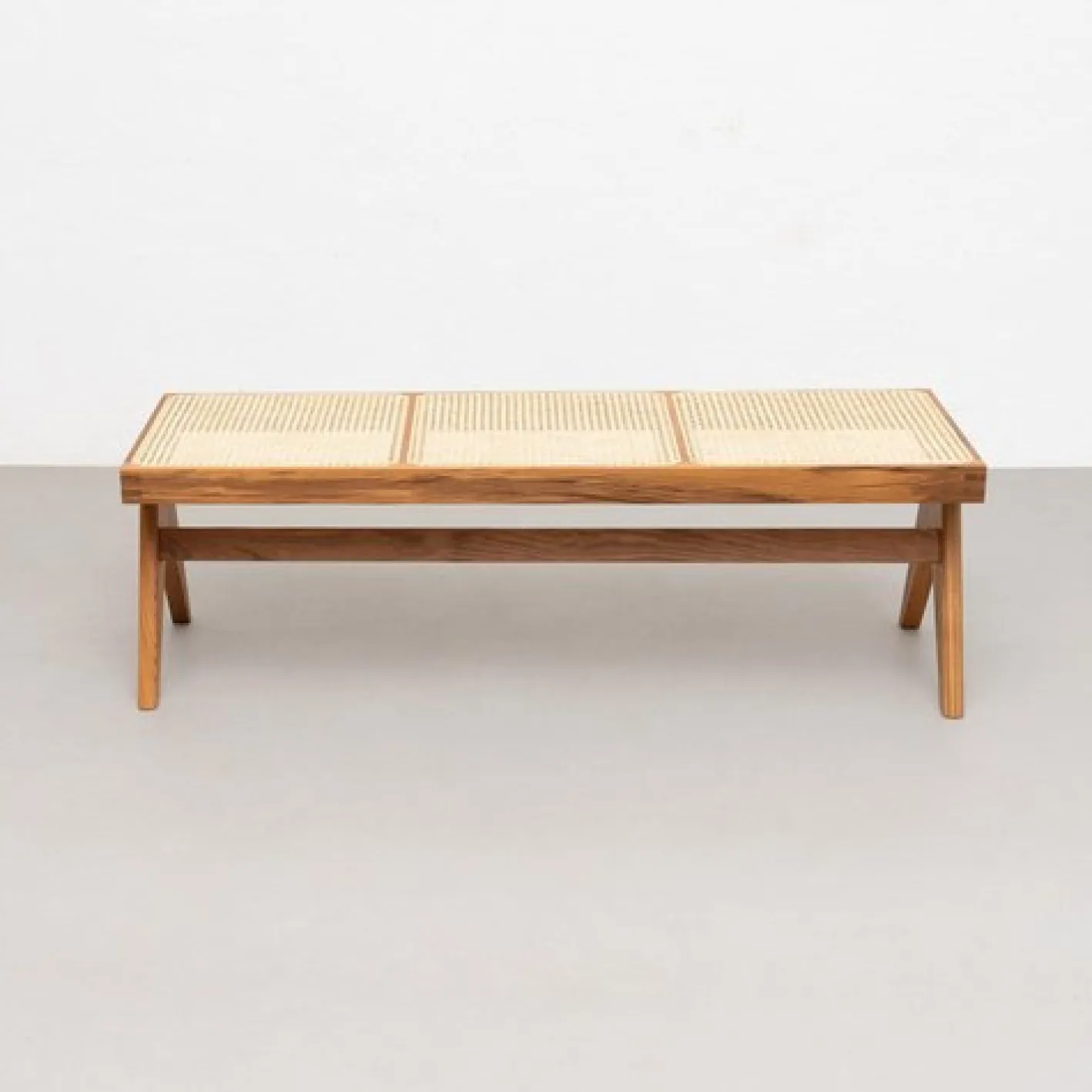 057 Civil Bank aus Holz & Wiener Geflecht von Pierre Jeanneret für Cassina