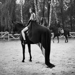 Dasha und Mari, Freizeitunterricht, 2026, Limited Edition Archival Pigment Print