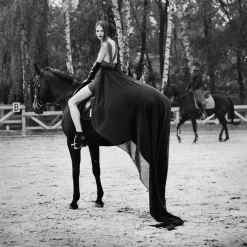 Dasha und Mari, Freizeitunterricht, 2026, Limited Edition Archival Pigment Print