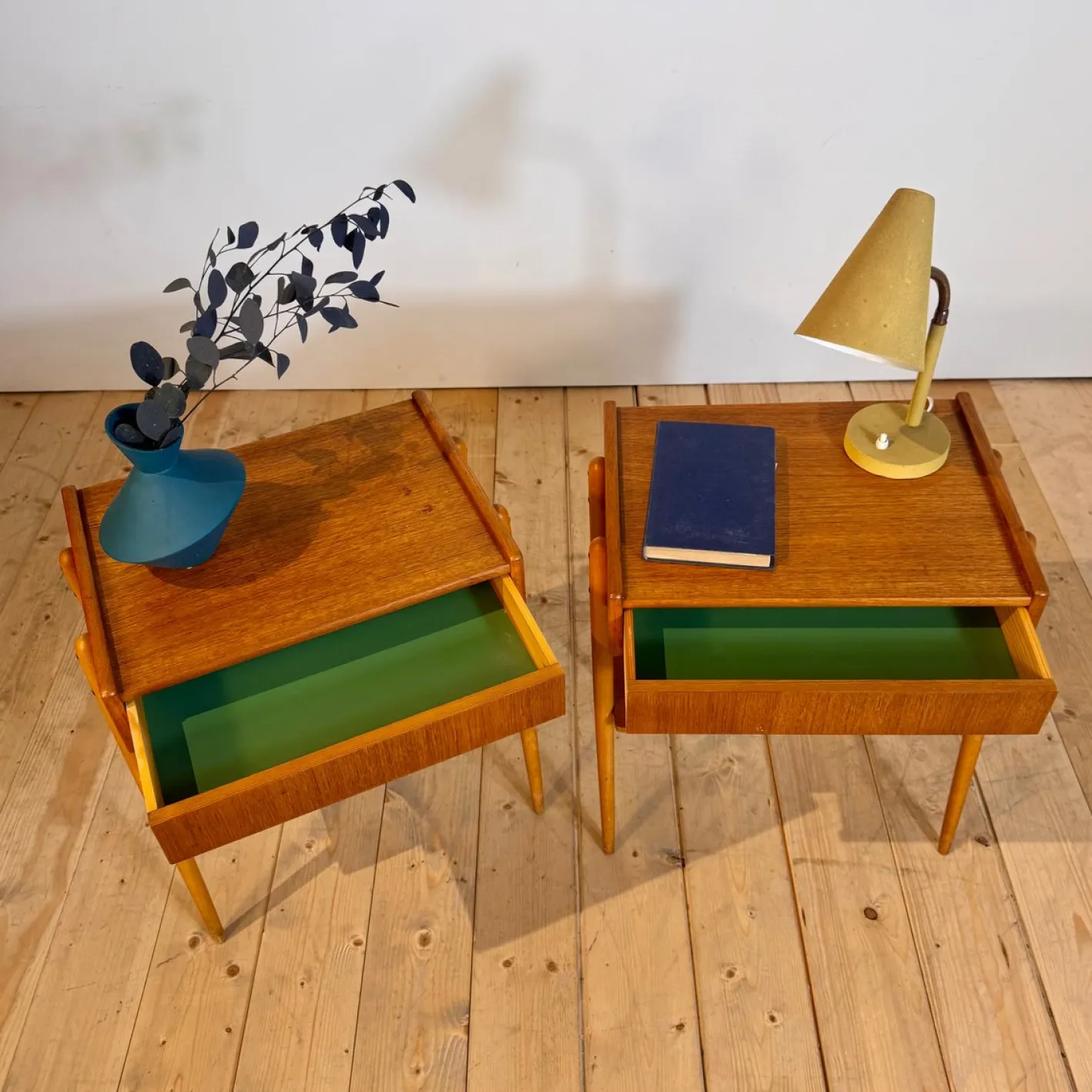 Dänische Nachttische aus Eiche, 1960er, 2er Set