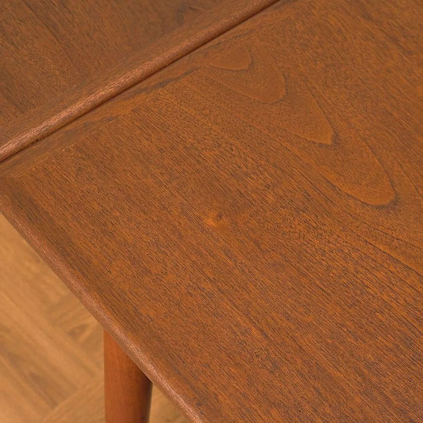 Dänischer Esstisch aus Teak, 1950