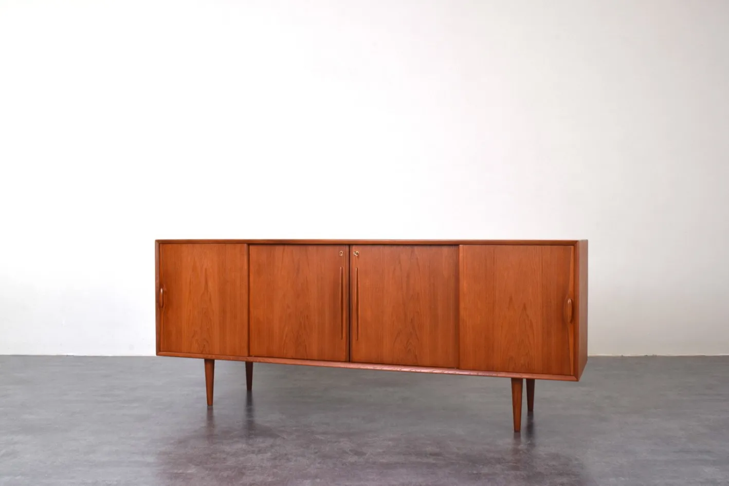 Dänisches Mid-Century Modern Teak Sideboard, 1960er