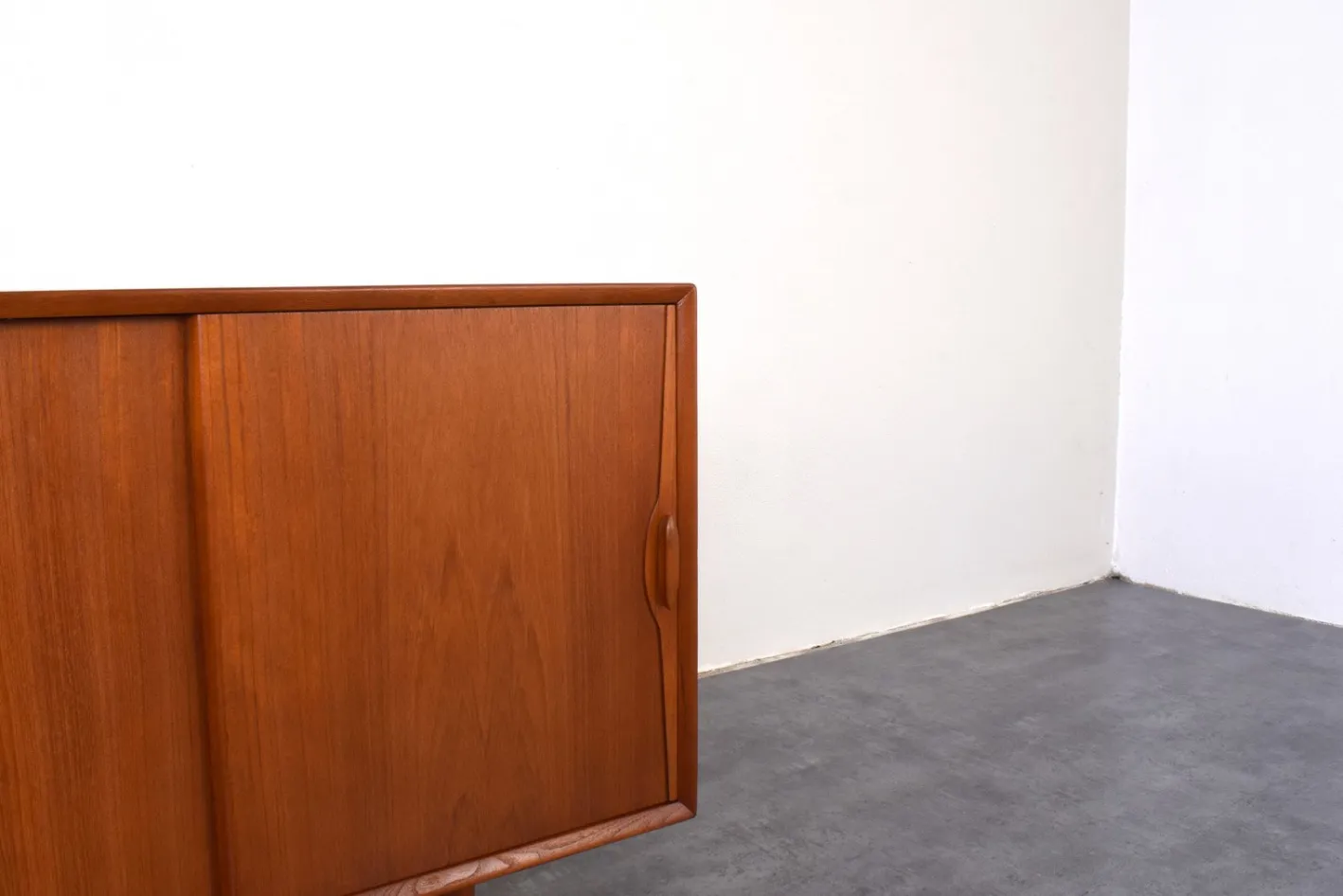 Dänisches Mid-Century Modern Teak Sideboard, 1960er