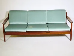 Dänisches Mid-Century Sofa aus Teak, 1960er