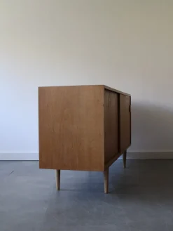 Dänisches Vintage Sideboard aus Eiche, 1960er