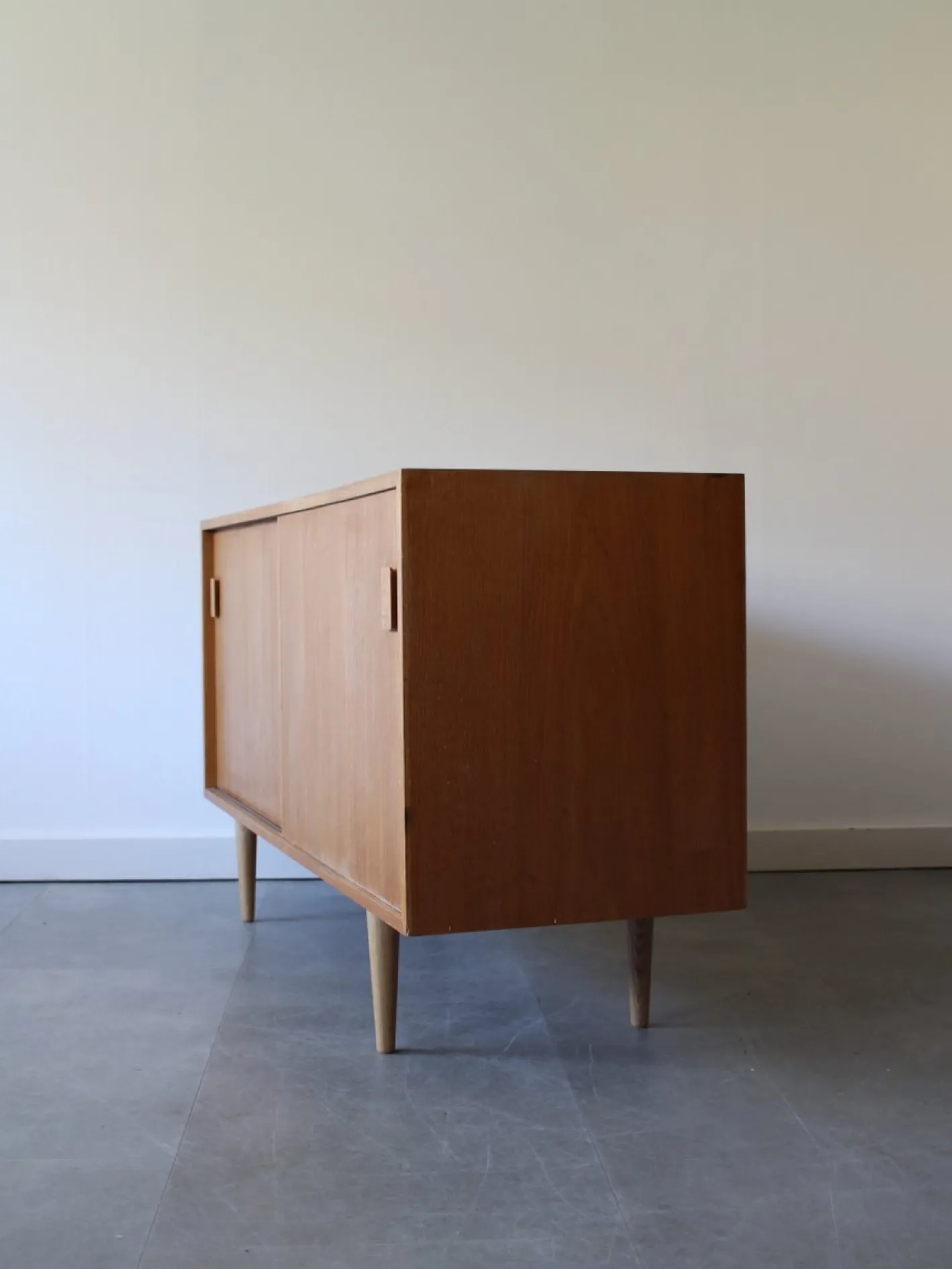 Dänisches Vintage Sideboard aus Eiche, 1960er