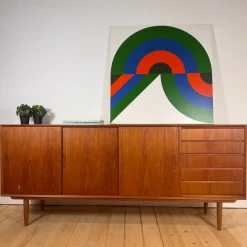 Dänische Teak Anrichte mit Schiebetüren und Schubladen, 1960er