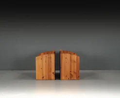 Doppelbett und Nachttische aus geöltem Kiefernholz, Roland Wilhelmsson zugeschrieben, Schweden, 1980er, 3er Set
