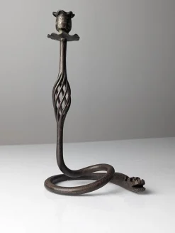 Drachen Kerzenhalter aus Schmiedeeisen im Stil von Samuel Yellin, 1960er