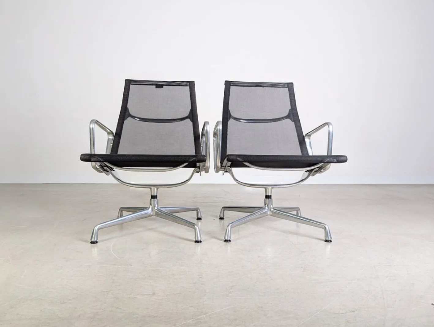EA 115 Stuhl von Charles & Ray Eames für Vitra