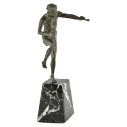 Edouard Drouot, Art Deco Skulptur eines tanzenden Satyrs mit Flöten, 1920, Bronze auf Marmorsockel