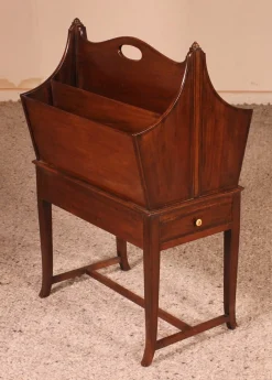 Edwardianischer Zeitungsständer aus Mahagoni