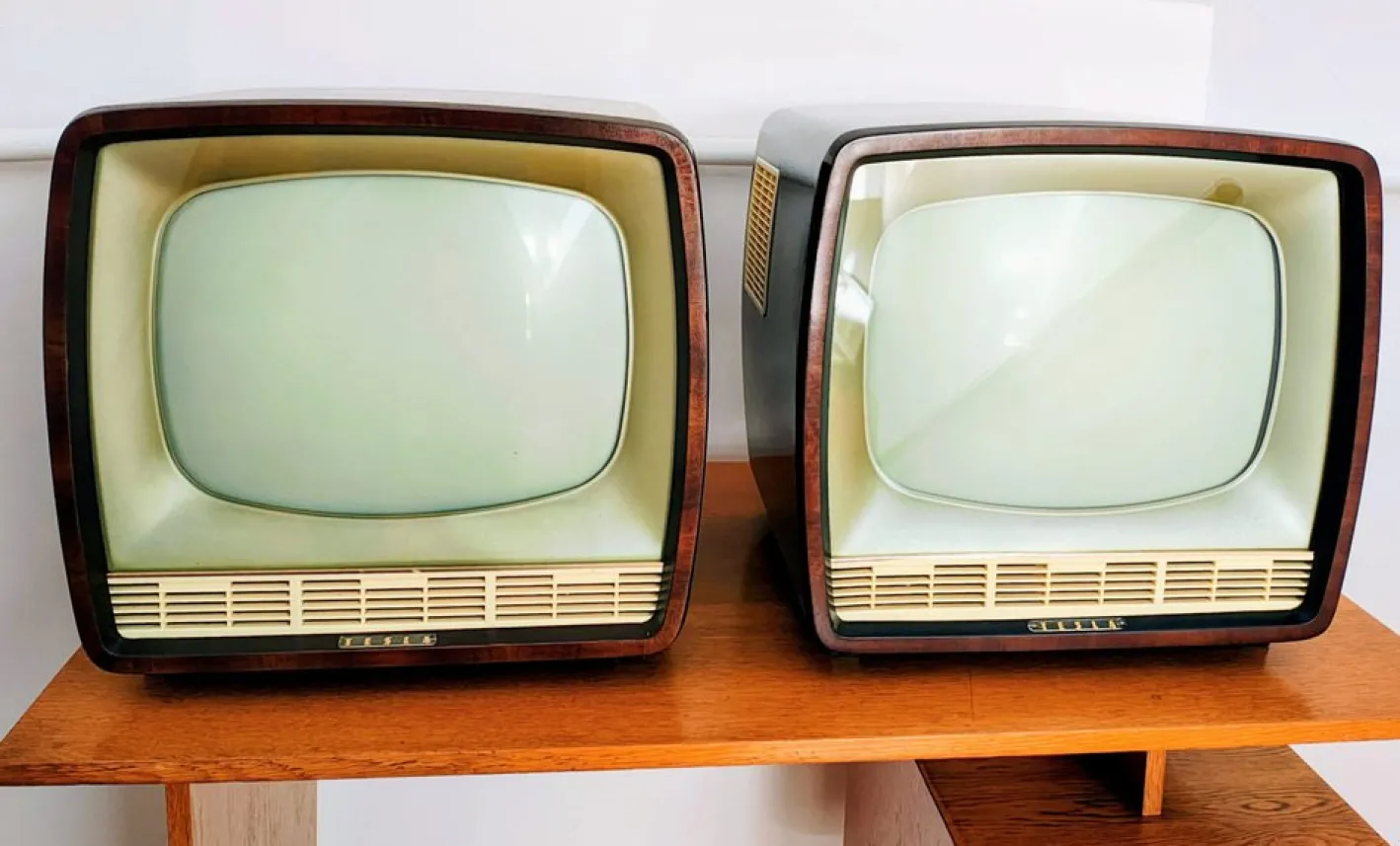 Fernseher von TESLA, Tschechoslowakei, 1960er, 2er Set