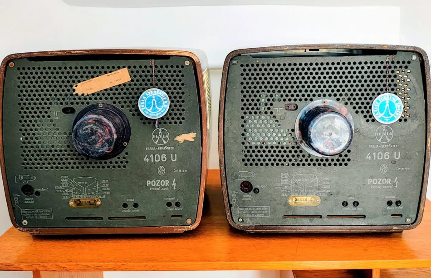 Fernseher von TESLA, Tschechoslowakei, 1960er, 2er Set