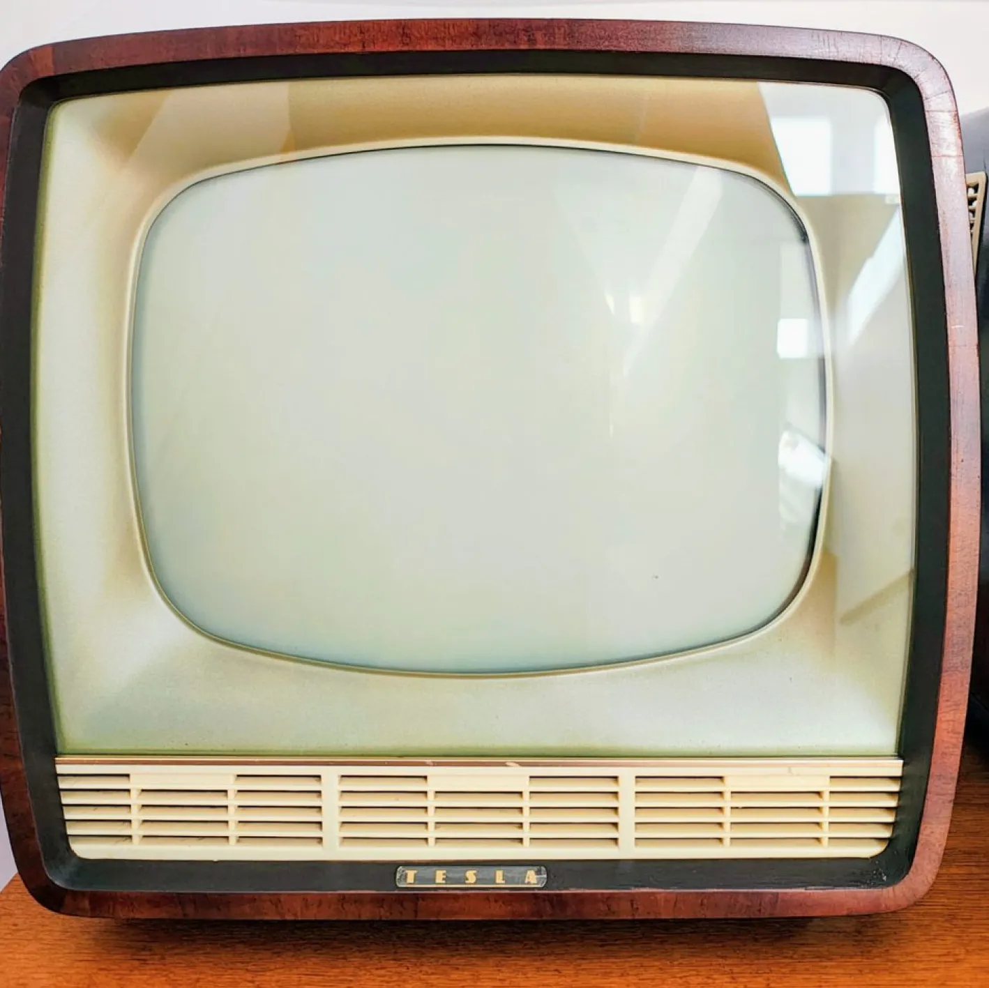 Fernseher von TESLA, Tschechoslowakei, 1960er, 2er Set