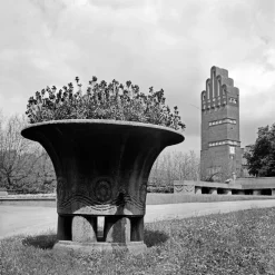 Flowers Wedding Tower Mathildenhoehe Darmstadt, Deutschland, 1938, Gedruckt 2021
