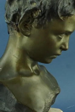 Francesco Parente, Große Jugendstil Büste von Il Broncio mit schmollendem Kind, Frühe 1900er, Bronze
