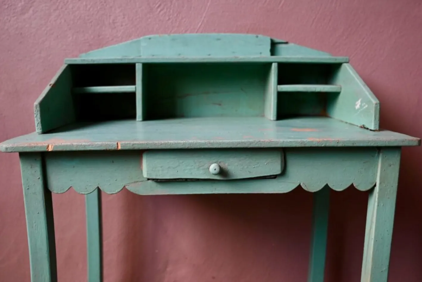 Französischer Kinderschreibtisch, 1940er