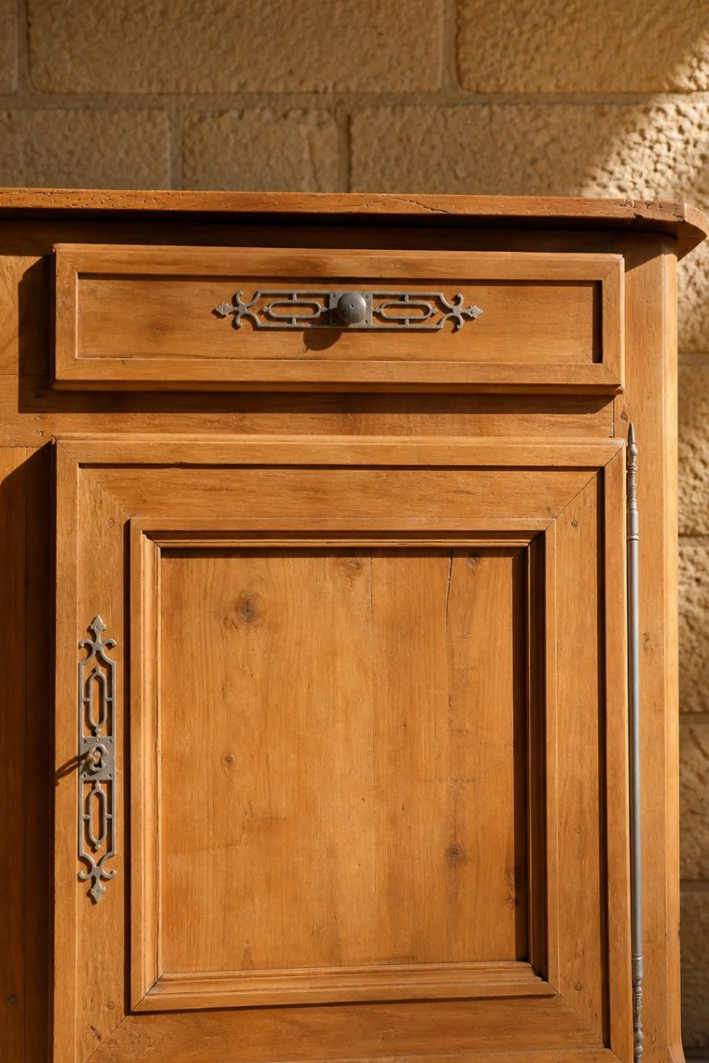Französisches Bauern-Sideboard aus Holz