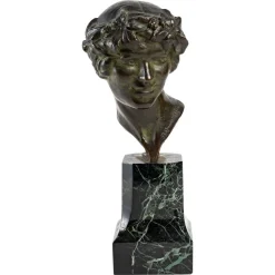 Frau mit Blumenschmuck, Bronze