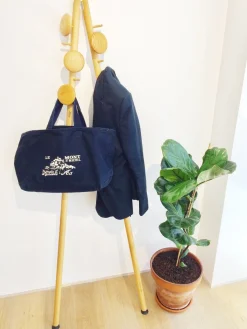 Garderobe von Studio Ventotto für Adentro, 2018