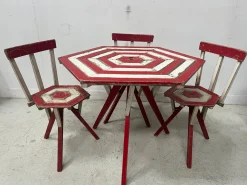 Gartenmöbel Set aus lackierter Buche, 4