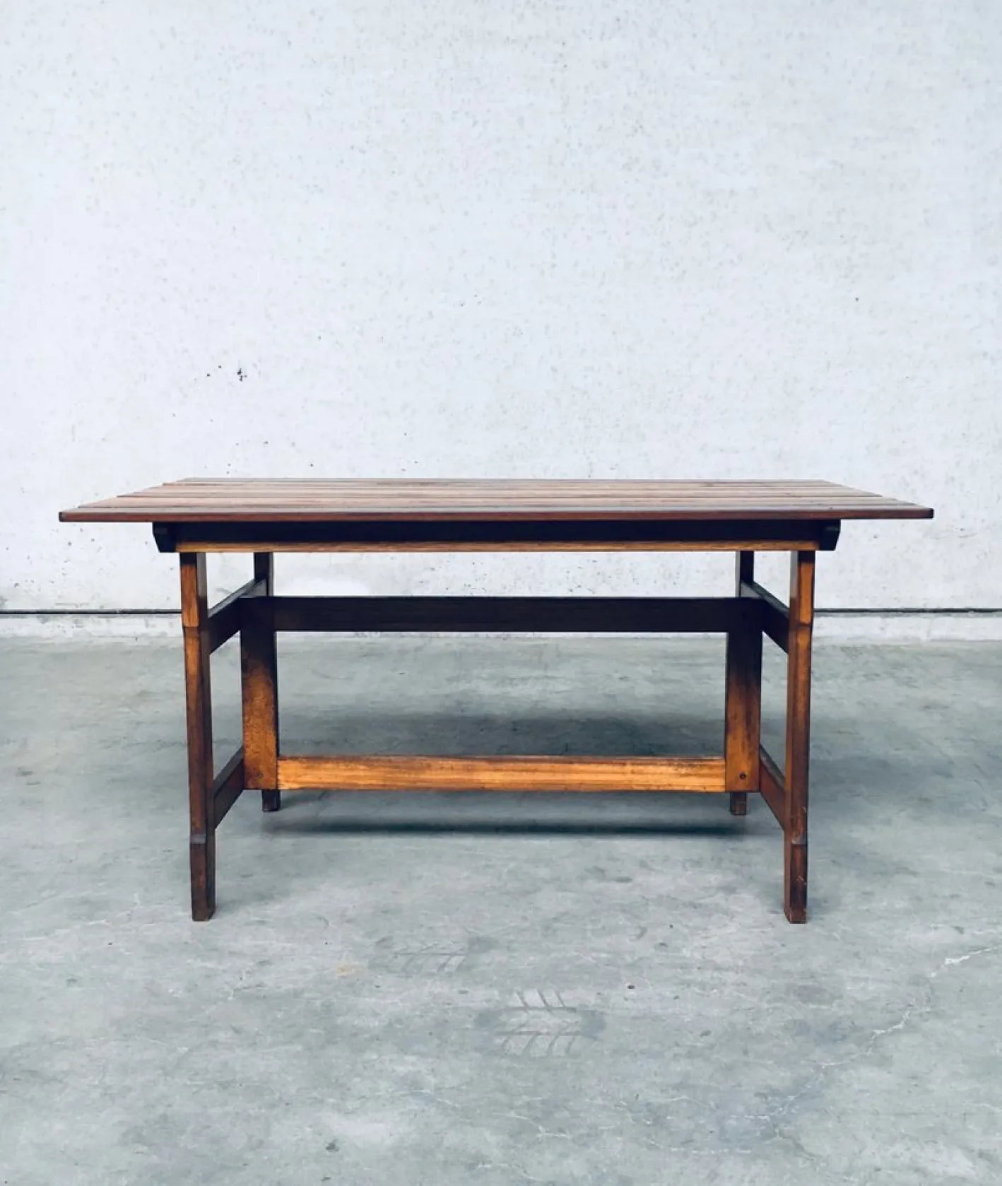 Gartentisch aus patiniertem Holz, 1970er