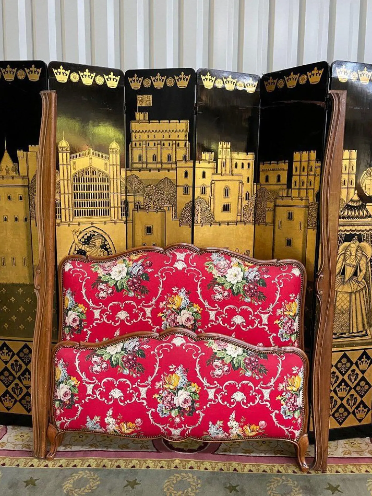 Gepolstertes Louis XV Bett