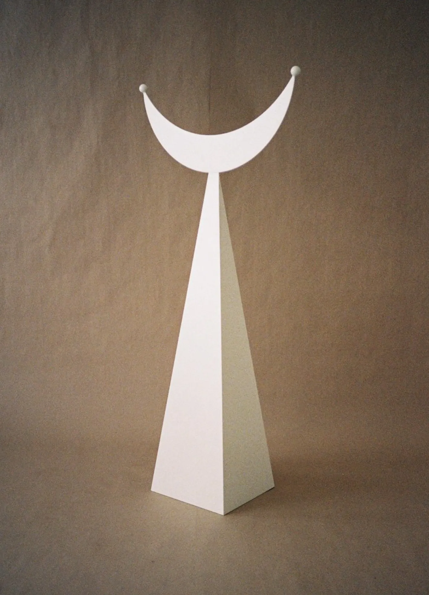 Große Miró Garderobe von Nazara Lazaro