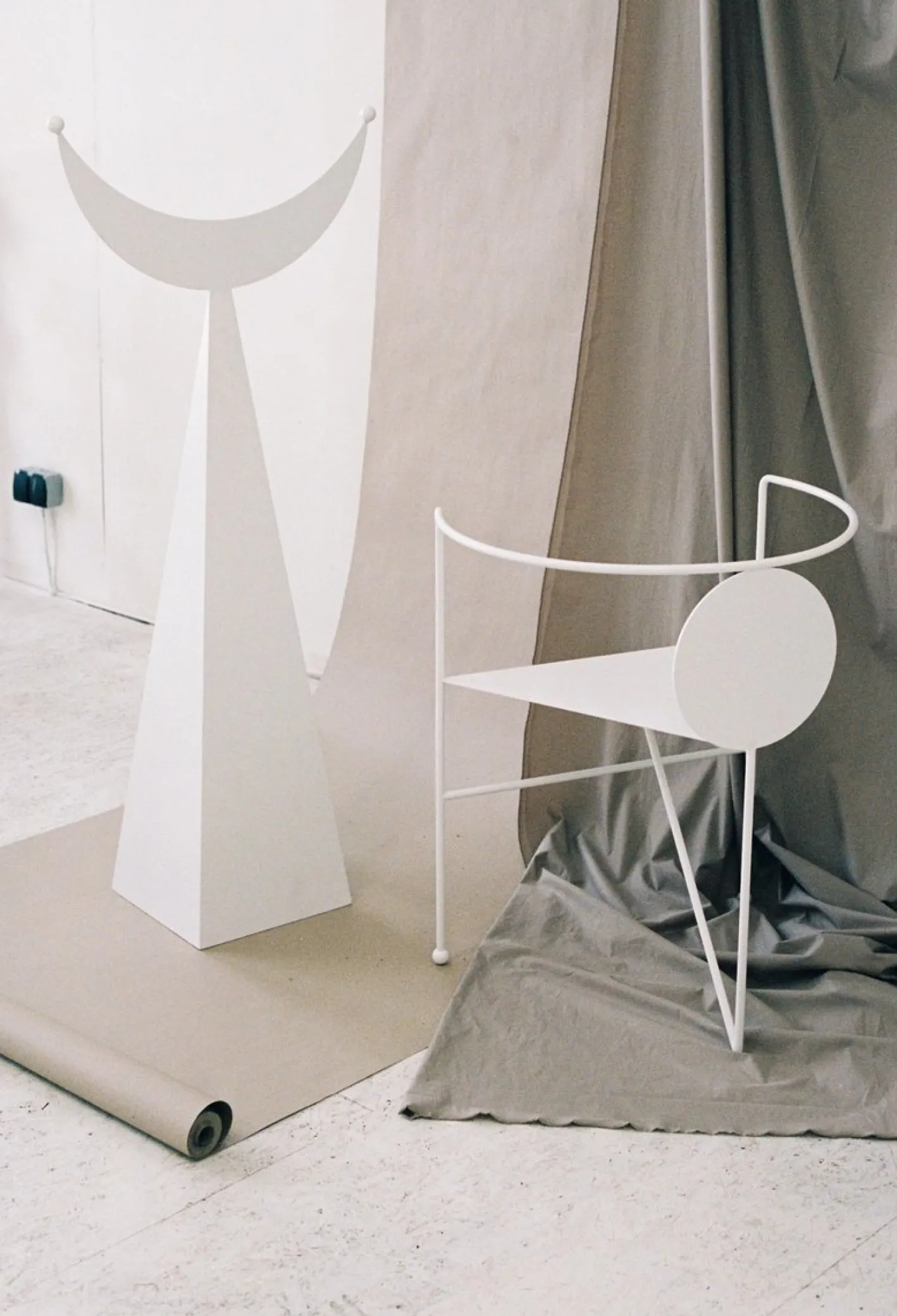 Große Miró Garderobe von Nazara Lazaro